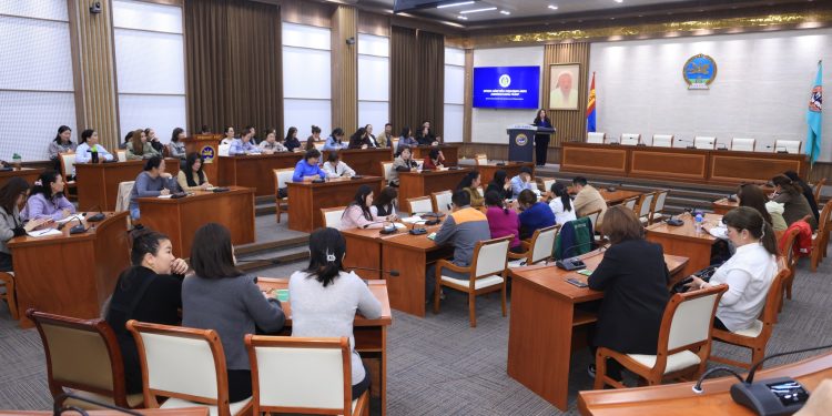 2025 оны 05 дугаар сарын 21-ний өдөр Орхон аймгийн ерөнхий боловсролын сургуулийн захирал, цэцэрлэгийн эрхлэгч нарт сургалт зохион байгуулан ажилав.